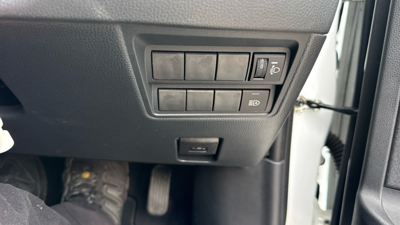 Toyota Yaris 1.5 Hybrid Design 5dr CVT Hybrid Hatchback